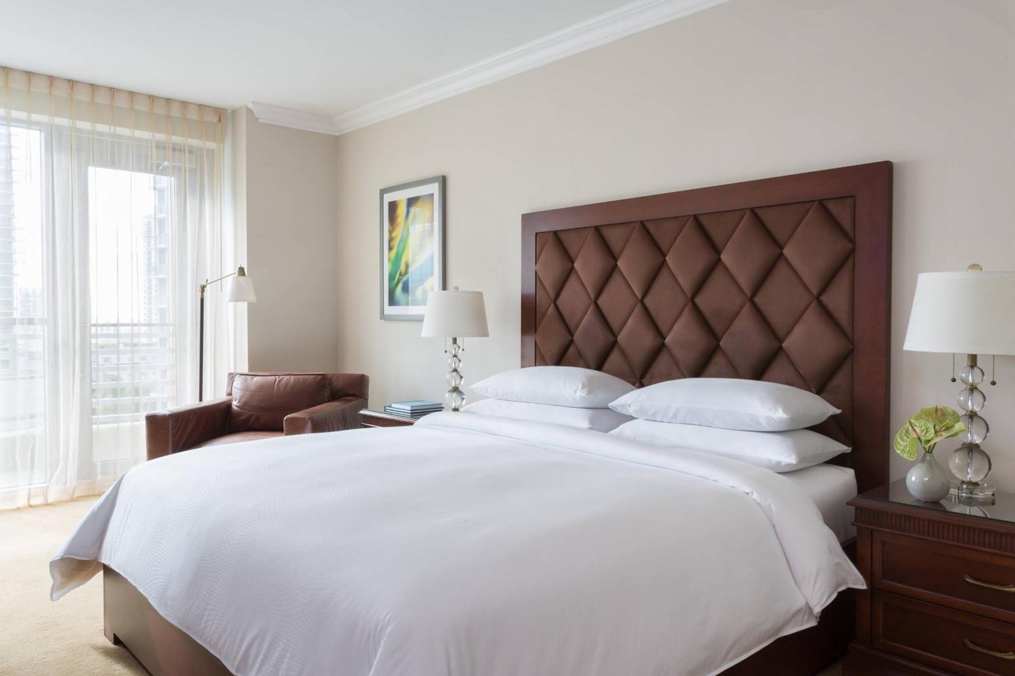 Concierge Level Guest Room with Two Double Beds and City View